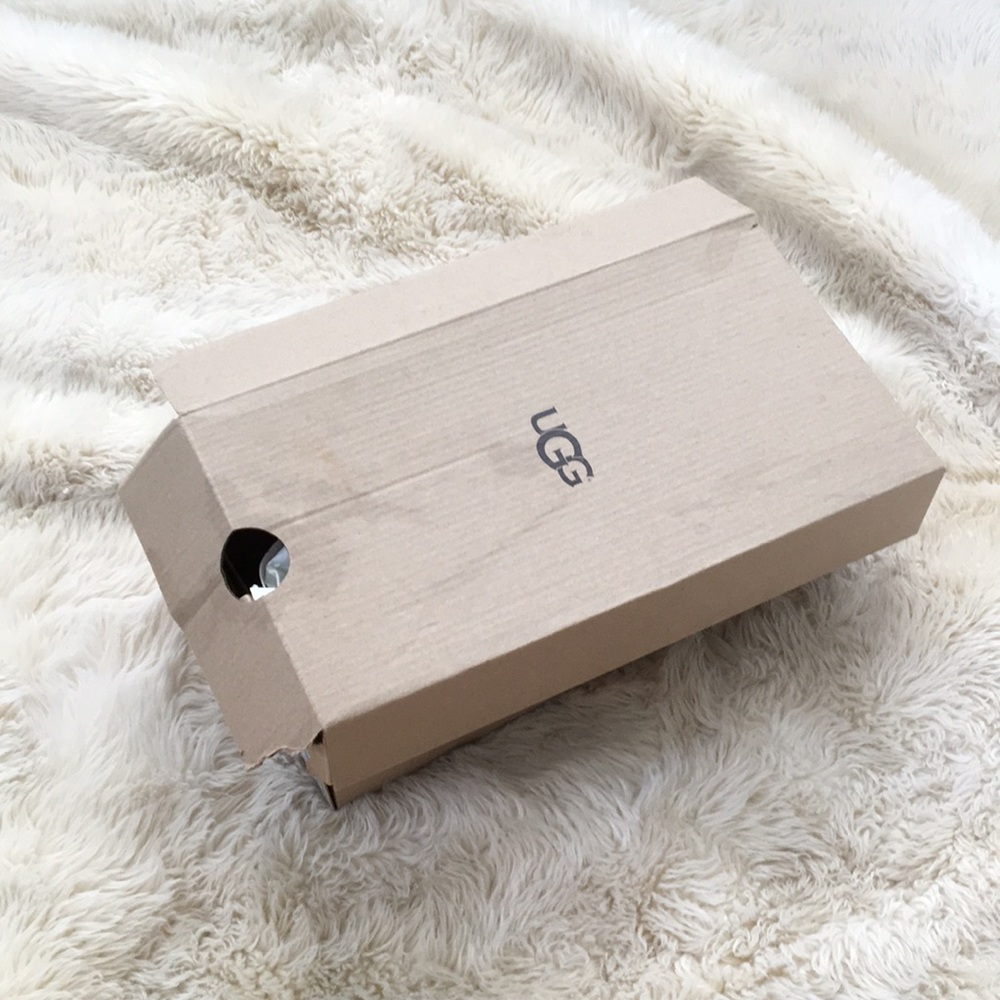 UGG Dakota Moccasins